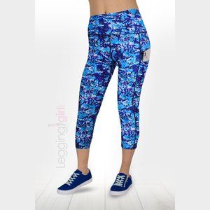 Hide n Seek - Pocket Capris Wide Band Exclusive FeatherSoft Printed Women's Legg